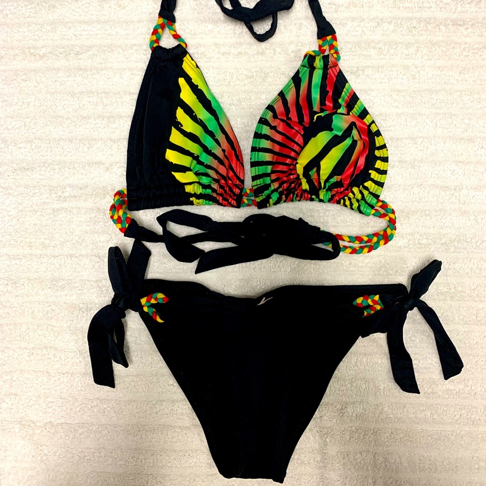 Volcom bikini set